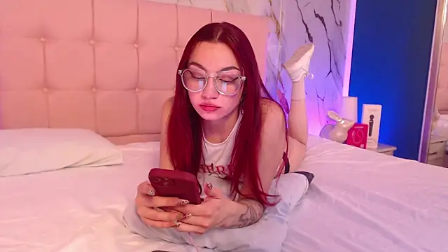 Red kytty6 online show from December 2025 03:17:02 PM