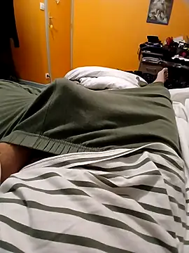 Snapshot of Aymeric35000 chatting on November 2025 10:15:02 PM Aymeric35000 online show from November 2025 10:15:02 PM