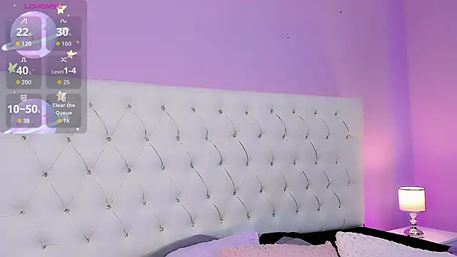 Snapshot of DaniielaV chatting on September 2025 01:11:01 PM DaniielaV online show from September 2025 01:11:01 PM