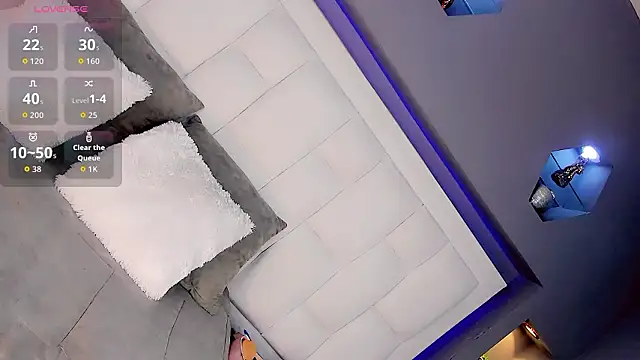 DaniielaV online show from March 2026 08:37:02 PM