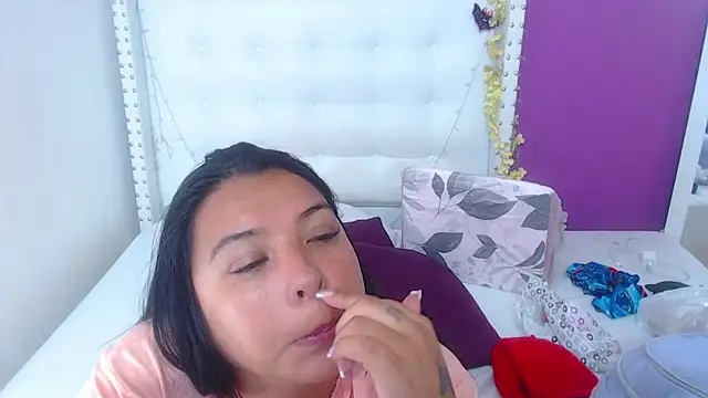 fat naughtyass online show from November 2025 02:06:02 PM