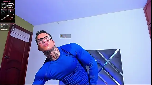 Snapshot of ArnoldSexy_ chatting on December 2025 05:12:02 AM ArnoldSexy online show from December 2025 05:12:02 AM