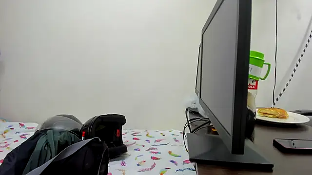 Holdme Hot online show from October 2025 04:02:02 AM