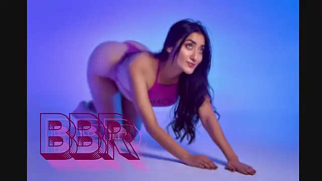 luciilove online show from September 2025 07:39:02 PM