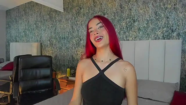 Snapshot of AlannaBlakes chatting on September 2025 11:37:02 PM AlannaBlakes online show from September 2025 11:37:02 PM