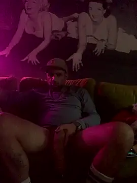 Hothotboyg online show from January 2026 01:04:01 PM