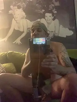 Snapshot of Hothotboyg chatting on February 2026 07:51:01 AM Hothotboyg online show from February 2026 07:51:01 AM