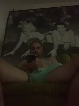 Snapshot of Hothotboyg chatting on March 2026 01:42:01 AM Hothotboyg online show from March 2026 01:42:01 AM