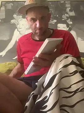 Snapshot of Hothotboyg chatting on March 2026 08:57:02 PM Hothotboyg online show from March 2026 08:57:02 PM