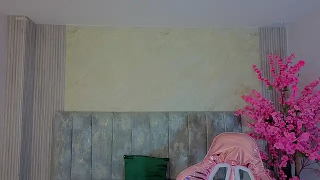 kim lush s online show from June 2026 03:22:02 AM