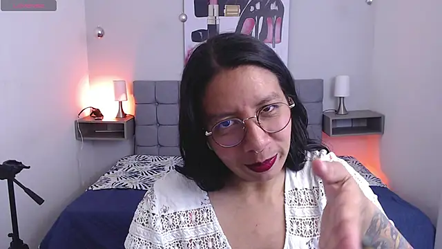 Snapshot of sophia_reyes_ chatting on September 2025 04:26:01 AM sophia reyes online show from September 2025 04:26:01 AM