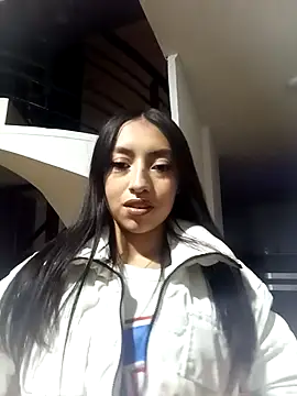 Luna Moo  online show from September 2025 04:16:01 AM