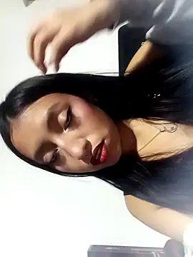 Luna Moo  online show from September 2025 04:27:02 AM