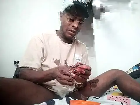 Snapshot of _yefez chatting on October 2025 08:37:02 PM yefez online show from October 2025 08:37:02 PM