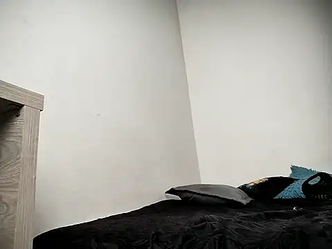 Snapshot of _yefez chatting on October 2025 08:27:02 PM yefez online show from October 2025 08:27:02 PM