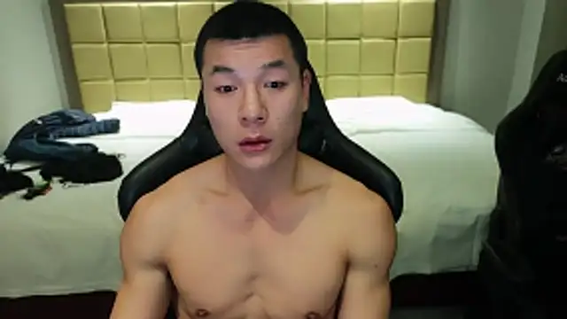 Snapshot of AAASuck chatting on December 2025 02:58:02 PM AAASuck online show from December 2025 02:58:02 PM