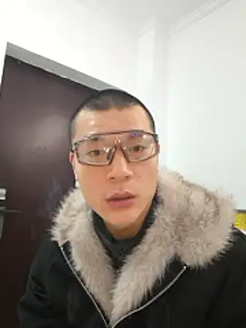 Snapshot of AAASuck chatting on January 2026 01:27:02 PM AAASuck online show from January 2026 01:27:02 PM