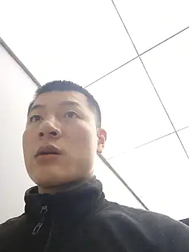 Snapshot of AAASuck chatting on February 2026 04:48:01 PM AAASuck online show from February 2026 04:48:01 PM