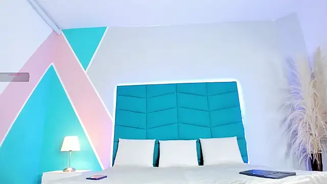 mara winters  online show from November 2025 12:16:02 PM