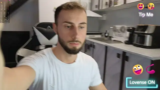 Snapshot of RyanStorm_ chatting on October 2025 03:47:02 PM RyanStorm online show from October 2025 03:47:02 PM