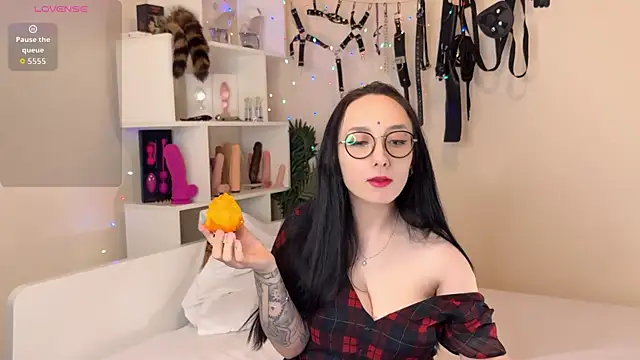 Jinhee Tiny online show from November 2025 01:05:01 AM