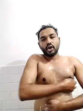 Snapshot of avi007p chatting on December 2025 02:32:02 PM avi007p online show from December 2025 02:32:02 PM