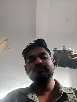 Snapshot of avi007p chatting on December 2025 09:04:02 AM avi007p online show from December 2025 09:04:02 AM