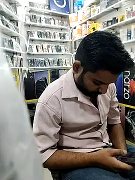 Snapshot of avi007p chatting on December 2025 02:03:01 PM avi007p online show from December 2025 02:03:01 PM