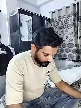 Snapshot of avi007p chatting on January 2026 05:18:02 PM avi007p online show from January 2026 05:18:02 PM