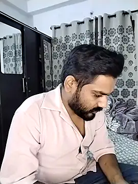 Snapshot of avi007p chatting on January 2026 05:39:01 PM avi007p online show from January 2026 05:39:01 PM