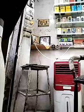 Snapshot of avi007p chatting on February 2026 10:00:02 AM avi007p online show from February 2026 10:00:02 AM