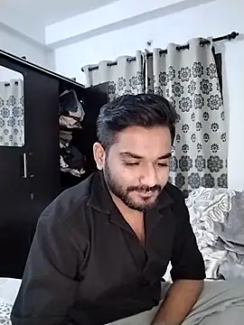 Snapshot of avi007p chatting on February 2026 06:03:02 PM avi007p online show from February 2026 06:03:02 PM