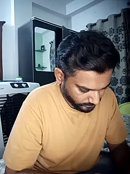 Snapshot of avi007p chatting on June 2026 05:17:02 PM avi007p online show from June 2026 05:17:02 PM
