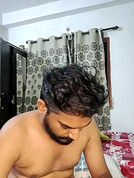 Snapshot of avi007p chatting on July 2026 05:45:02 PM avi007p online show from July 2026 05:45:02 PM