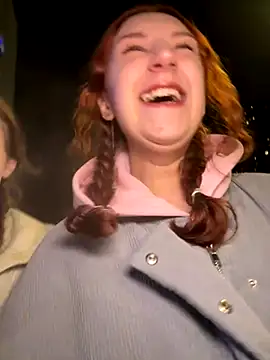 Snapshot of FroggyAnna chatting on December 2025 06:48:01 PM FroggyAnna online show from December 2025 06:48:01 PM