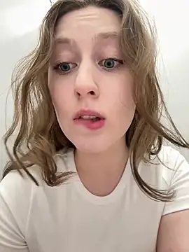 FroggyAnna online show from July 2026 06:36:02 PM