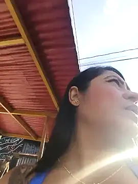 Snapshot of julieta_evanns1 chatting on October 2025 12:03:01 PM julieta evanns1 online show from October 2025 12:03:01 PM