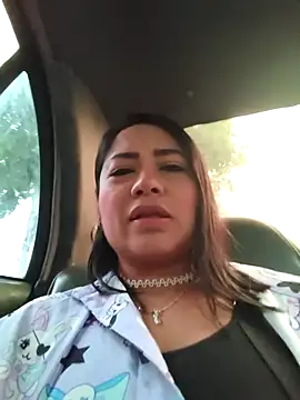 Snapshot of julieta_evanns1 chatting on October 2025 12:04:02 PM julieta evanns1 online show from October 2025 12:04:02 PM