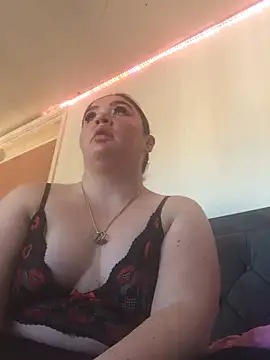Imogenbabyyy online show from April 2026 08:28:02 AM