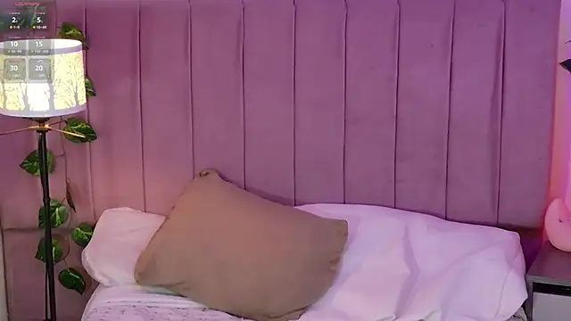 VioletBlacke  online show from November 2025 02:50:01 PM