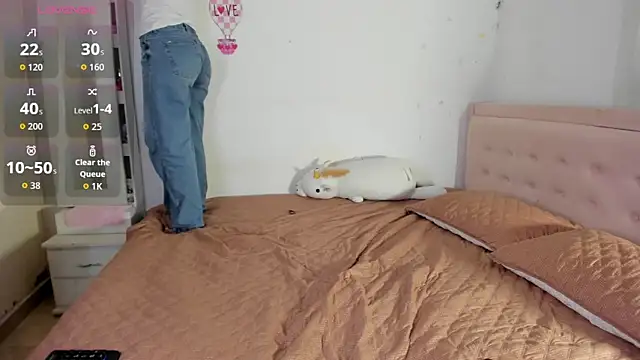 ZoeandEthan online show from February 2026 07:47:02 PM