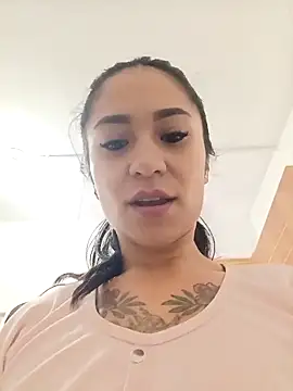 Liahdiaz  online show from October 2025 01:34:02 PM