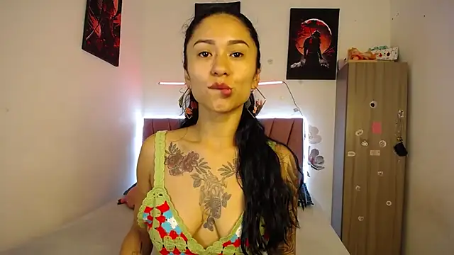 Liahdiaz  online show from May 2026 04:34:01 PM