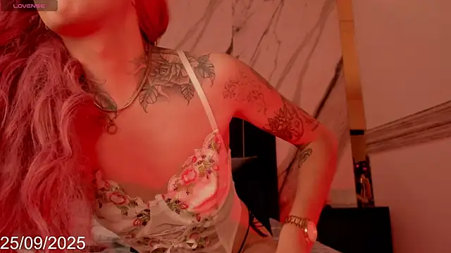 Snapshot of Isabella_Haddad chatting on September 2025 04:49:02 AM Isabella Haddad online show from September 2025 04:49:02 AM