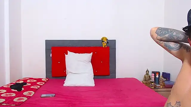 miawhithee online show from October 2025 02:22:02 AM