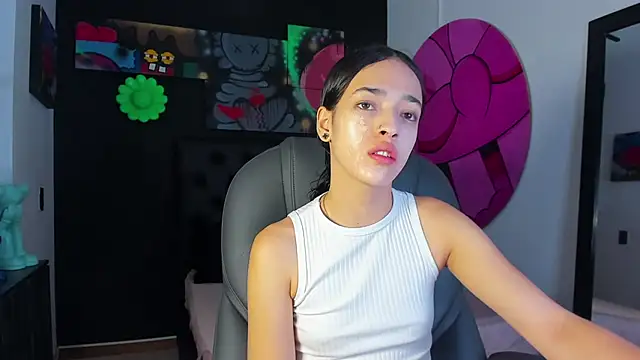 Snapshot of miIa_bratz chatting on May 2026 09:53:02 PM miIa bratz online show from May 2026 09:53:02 PM