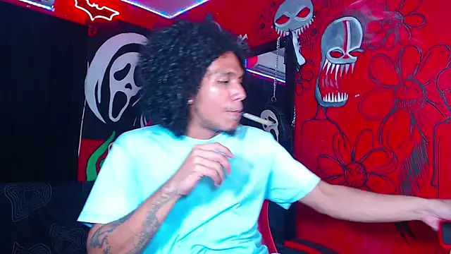 Snapshot of dante_hellsingx chatting on November 2025 01:17:02 AM dante hellsingx online show from November 2025 01:17:02 AM