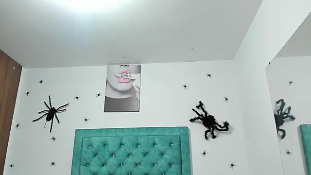 Snapshot of Rihanna_hotx chatting on October 2025 03:07:02 AM Rihanna hotx online show from October 2025 03:07:02 AM