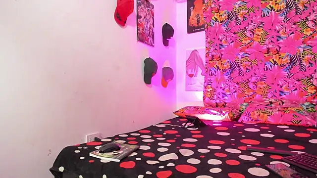 Rihanna hotx online show from March 2026 06:06:02 AM