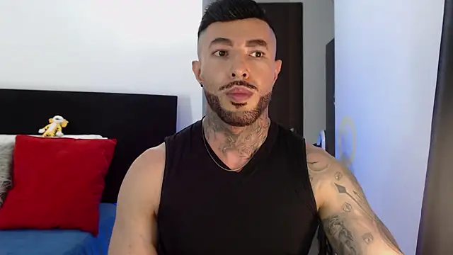 andrea de lucaa online show from May 2026 04:28:01 AM